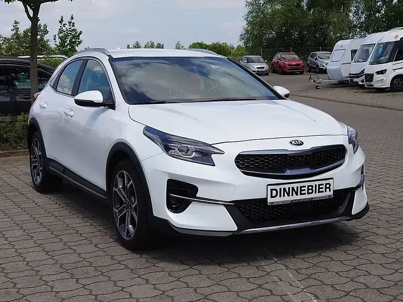 Gebraucht Kia XCeed Spirit 160 PS (117 kW) 2021 Deluxeweiss met SUV