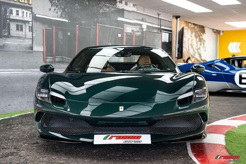 Gebraucht Ferrari 296 829 PS (609 kW) 2022 Grün