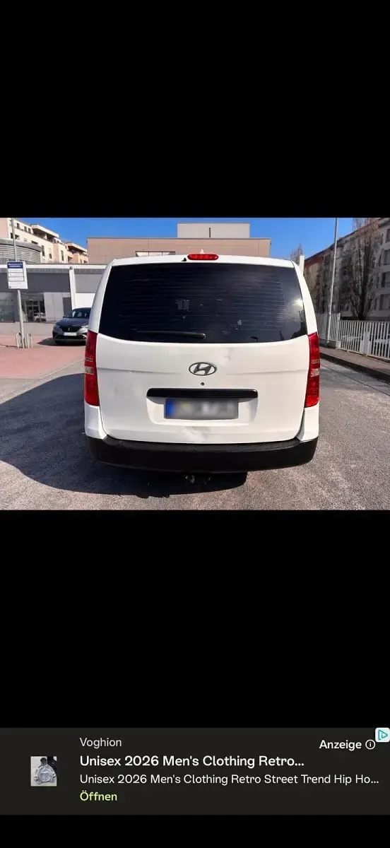 Gebraucht Hyundai H-1 136 PS (100 kW) 2016 Weiß Van / Kleinbus