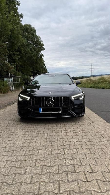 Schwarz Gebraucht 2020 Mercedes CLA45 AMG AMG Kombi | 41.100 € (Guter Preis) - Bild 1/4