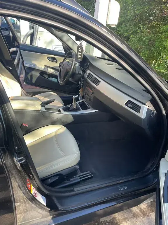 Gebraucht BMW 320 150 PS (110 kW) 2006 Schwarz Limousine