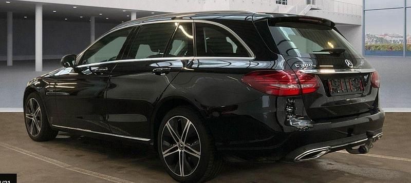 Gebraucht Mercedes C300e 320 PS (235 kW) 2020 Schwarz Kombi