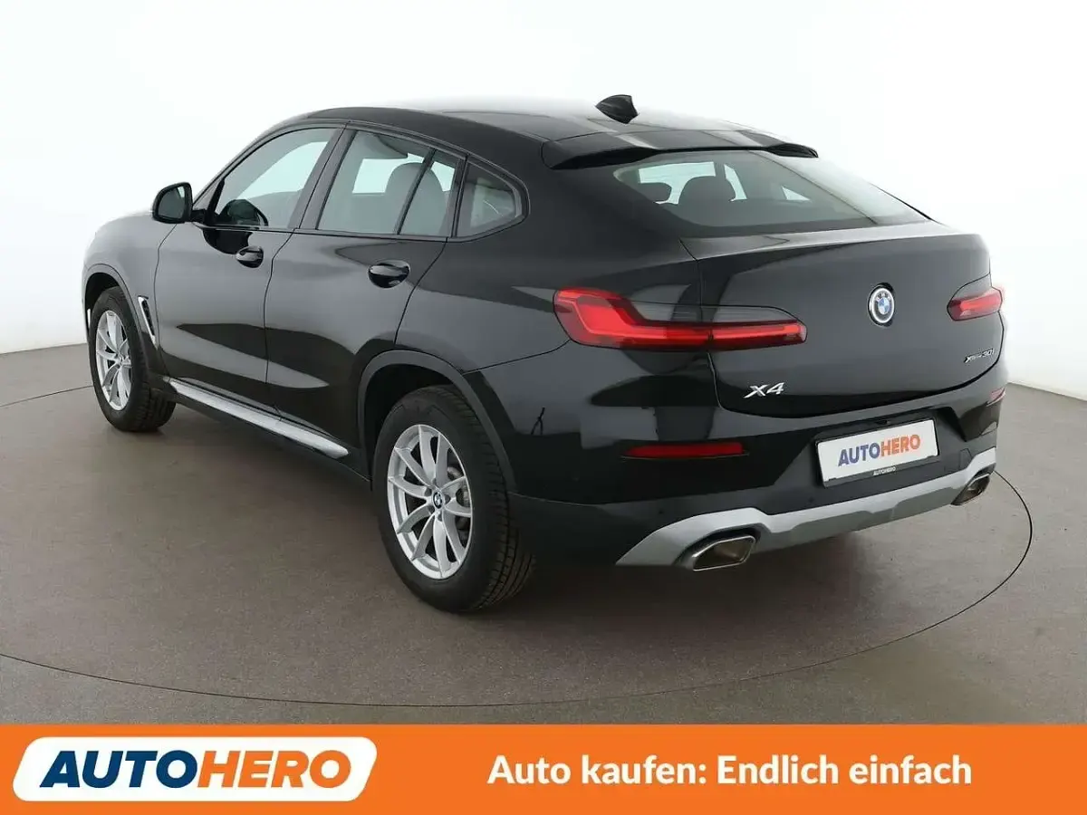 Gebraucht BMW X4 245 PS (180 kW) 2021 Schwarz ii/bonnet SUV