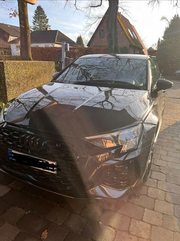 Schwarz Gebraucht 2024 Audi RS3 Ambiente Limousine | 55.000 € (Superpreis) - Bild 1/4