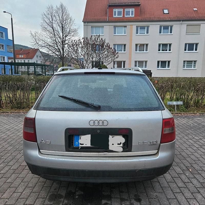 Używany Audi A6 179 KM (131 kW) 1998 Srebrny Kombi
