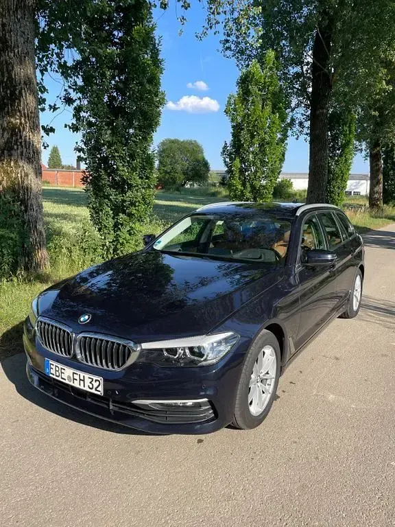 Gebraucht BMW 520 Performance 190 PS (139 kW) 2019 Blau Kombi