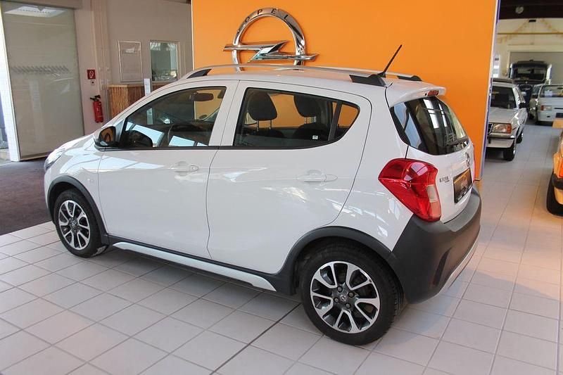 Gebraucht Opel Karl Rocks 73 PS (53 kW) 2018 Weiß Kleinwagen