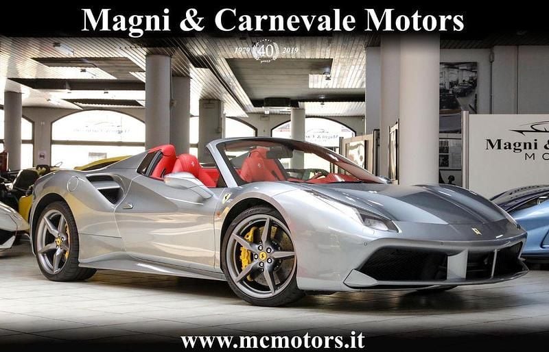 Grau Gebraucht 2016 Ferrari 488 Cabrio | 233.850 € (Fairer Preis) - Bild 1/4