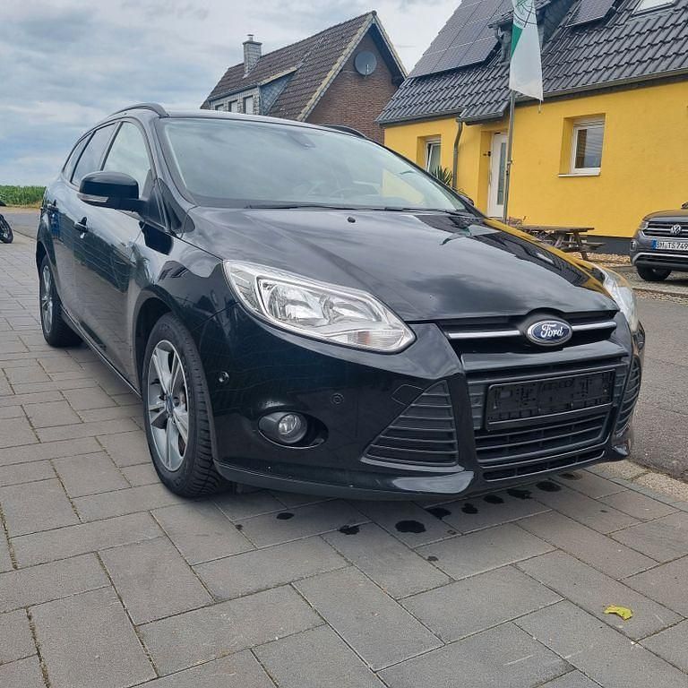Usata Ford Focus SYNC Edition 101 CV (74 kW) 2014 Nero Station wagon