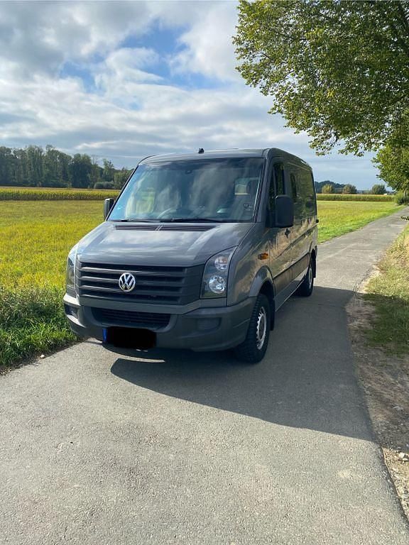 Grau Gebraucht 2014 VW Crafter Van | 9.999 € (Guter Preis) - Bild 1/4