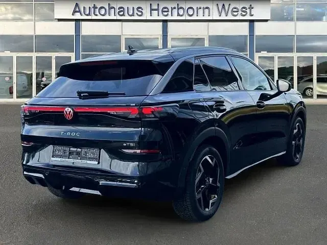 Gebraucht VW T-Roc R-line 150 PS (110 kW) 2026 Schwarz SUV