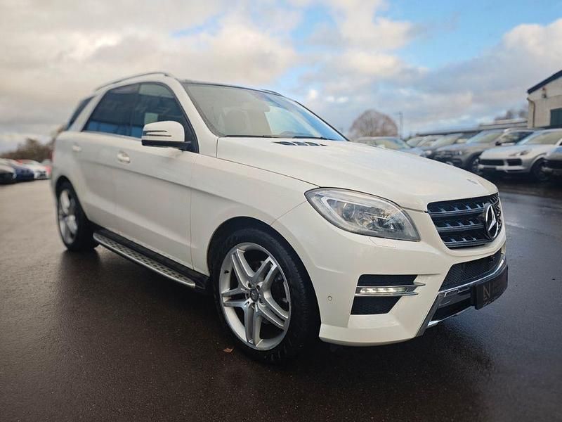 Gebraucht Mercedes ML250 AMG line 204 PS (150 kW) 2014 Weiß SUV