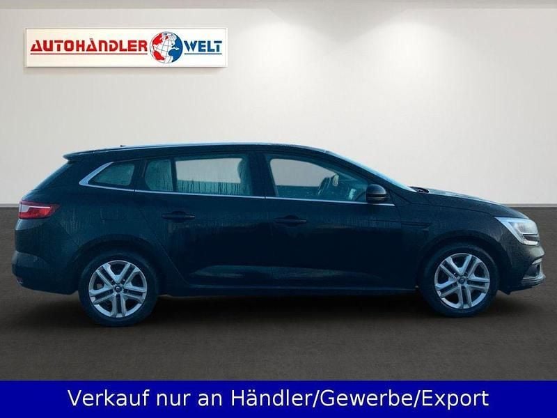 Gebraucht Renault Mégane IV Play 110 PS (80 kW) 2018 Schwarz Limousine