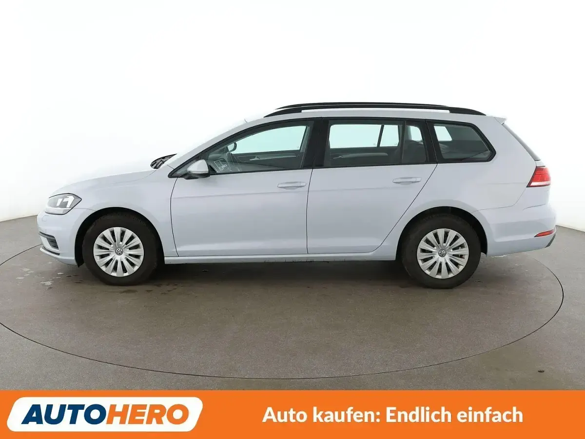 Gebraucht VW Golf VII Trendline 110 PS (80 kW) 2017 Weiß Kombi