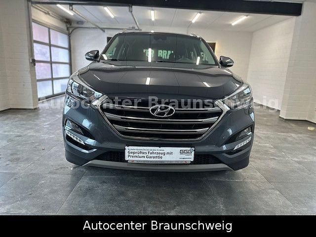 Gebraucht Hyundai Tucson Premium 141 PS (103 kW) 2017 Grau SUV