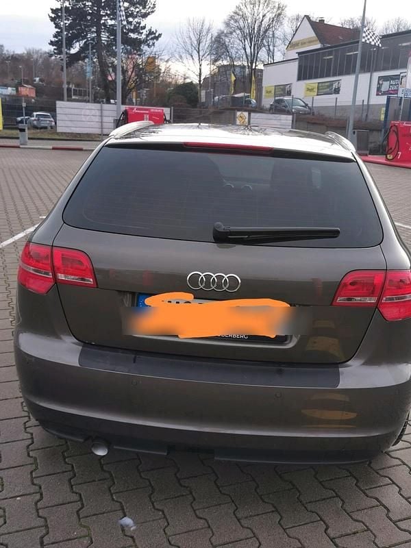 Gebraucht Audi A3 140 PS (102 kW) 2010 Gold Limousine