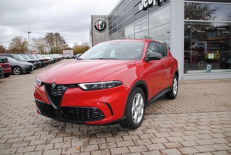 Gebraucht Alfa Romeo Tonale Sprint 131 PS (96 kW) 2024 Rot SUV