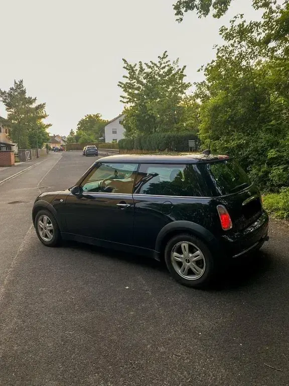 Usado Mini ONE 90 HP (66 kW) 2005 Preto Citadino