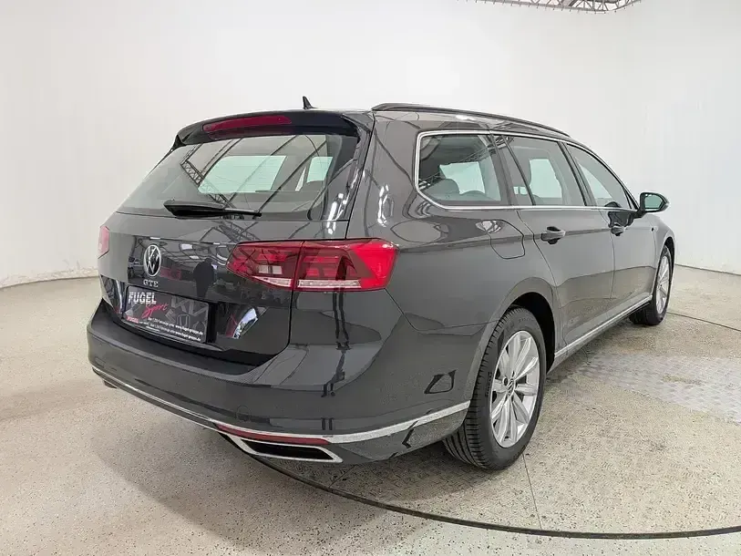 Używany VW Passat GTE 218 KM (160 kW) 2021 Szary Kombi