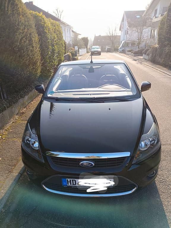 Schwarz Gebraucht 2010 Ford Focus Cabriolet Titanium Cabrio | 4.350 € (Fairer Preis) - Bild 1/4