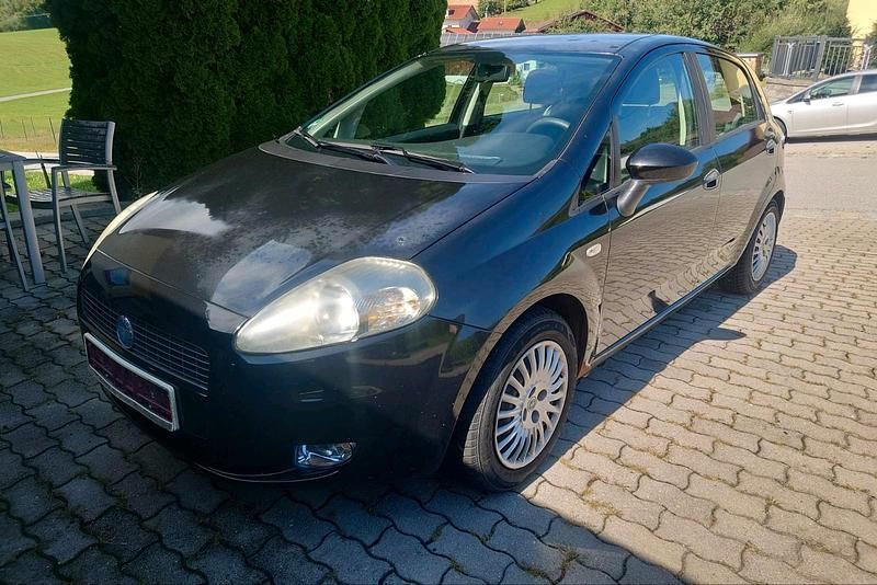 Schwarz Gebraucht 2006 Fiat Punto Kleinwagen | 850 € (Guter Preis) - Bild 1/4