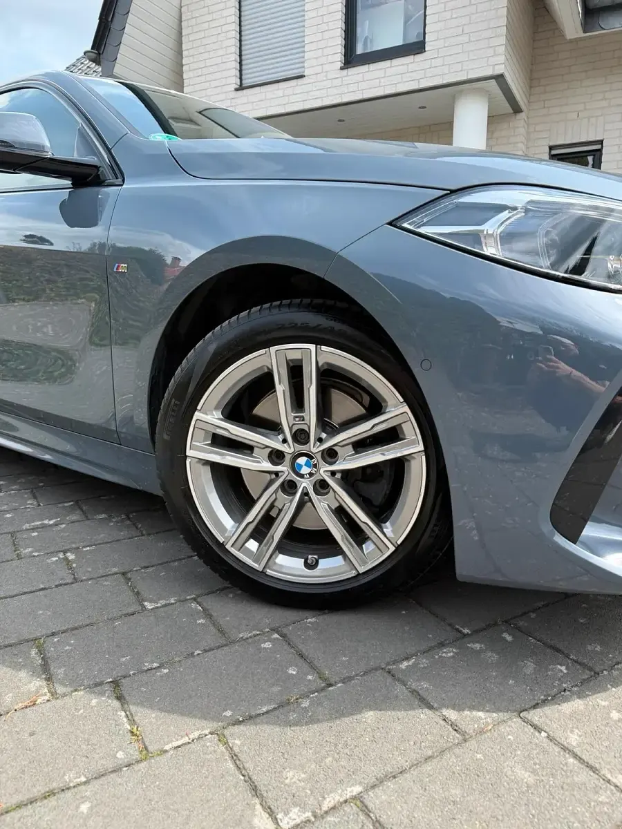 Gebraucht BMW 116 M Sport 116 PS (85 kW) 2020 Grau Kleinwagen