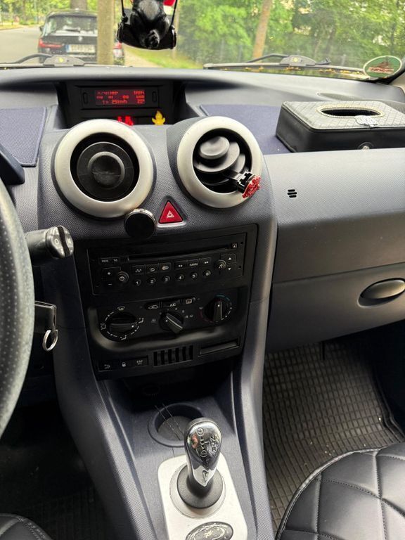 Schwarz Gebraucht 2006 Peugeot 1007 Filou Kleinwagen | 2.990 € (Guter Preis) - Bild 1/4