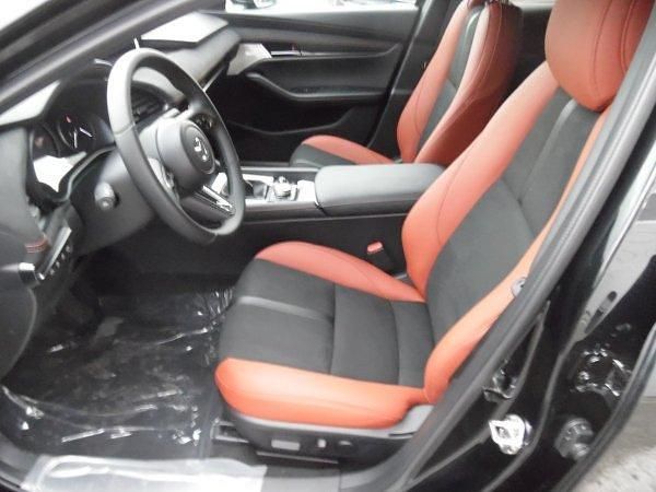 Neu Mazda 3 Nagisa 140 PS (102 kW) 2025 Jet black Limousine