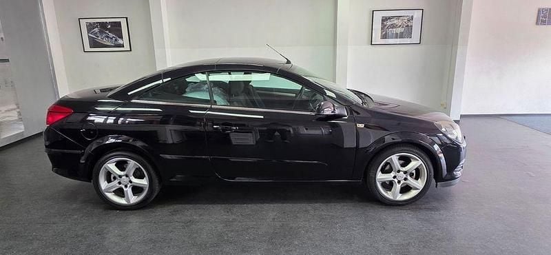 Schwarz Gebraucht 2008 Opel Astra Cabriolet Edition Cabrio | 2.990 € (Guter Preis) - Bild 1/4