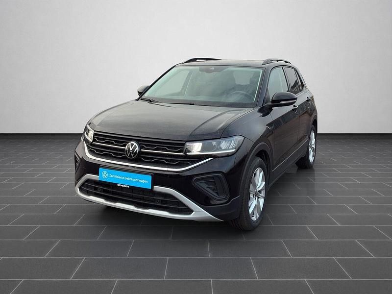 Deep black perleffekt (metallic) Gebraucht 2025 VW T-Cross Life SUV | 23.360 € (Fairer Preis) - Bild 1/4
