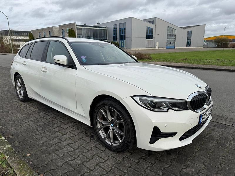Gebraucht BMW 320 Advantage 184 PS (135 kW) 2020 Weiß Kombi