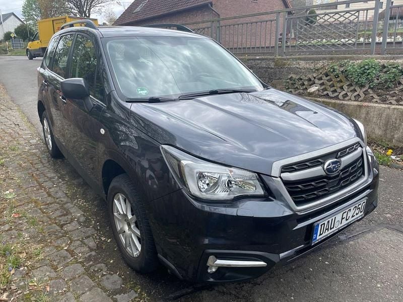 Second-hand Subaru Forester Active 150 CP (110 kW) 2017 Gri SUV