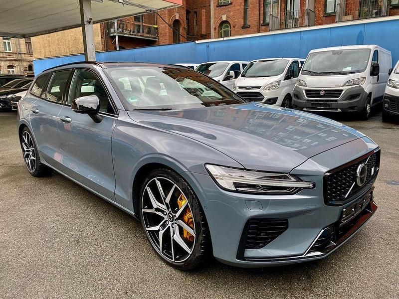 Gebraucht Volvo V60 455 PS (334 kW) 2023 Grau Kombi