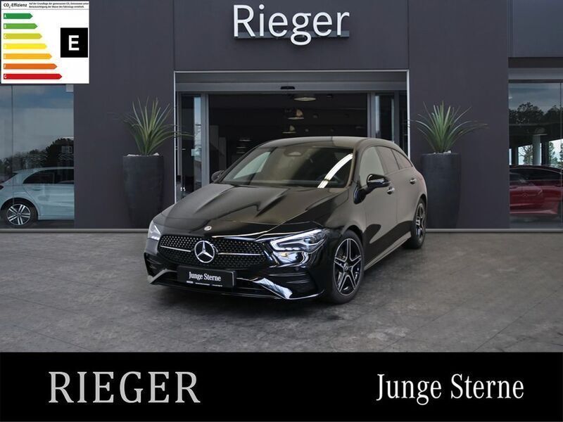Schwarz Gebraucht 2024 Mercedes CLA200 Shooting Brake AMG Kombi | 35.449 € (Fairer Preis) - Bild 1/4