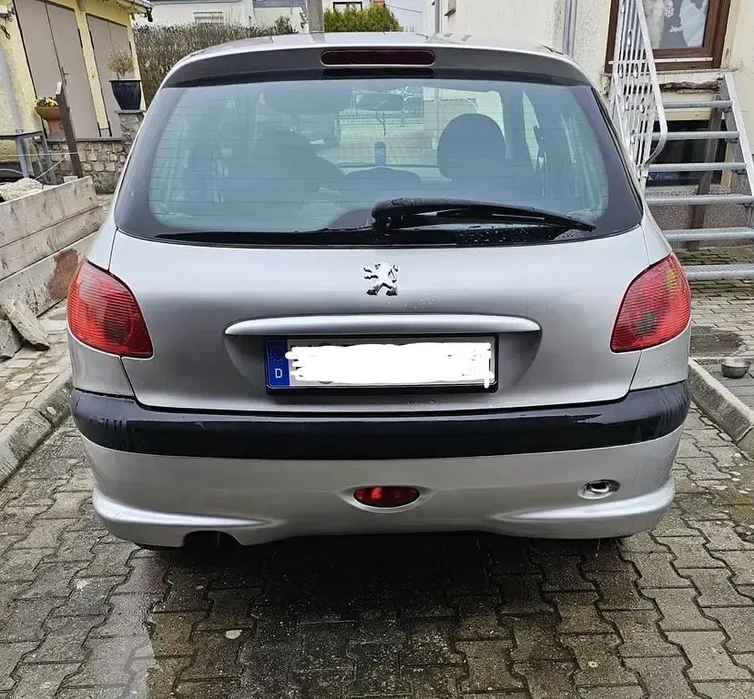 Gebraucht Peugeot 206 75 PS (55 kW) 2005 Grau Limousine
