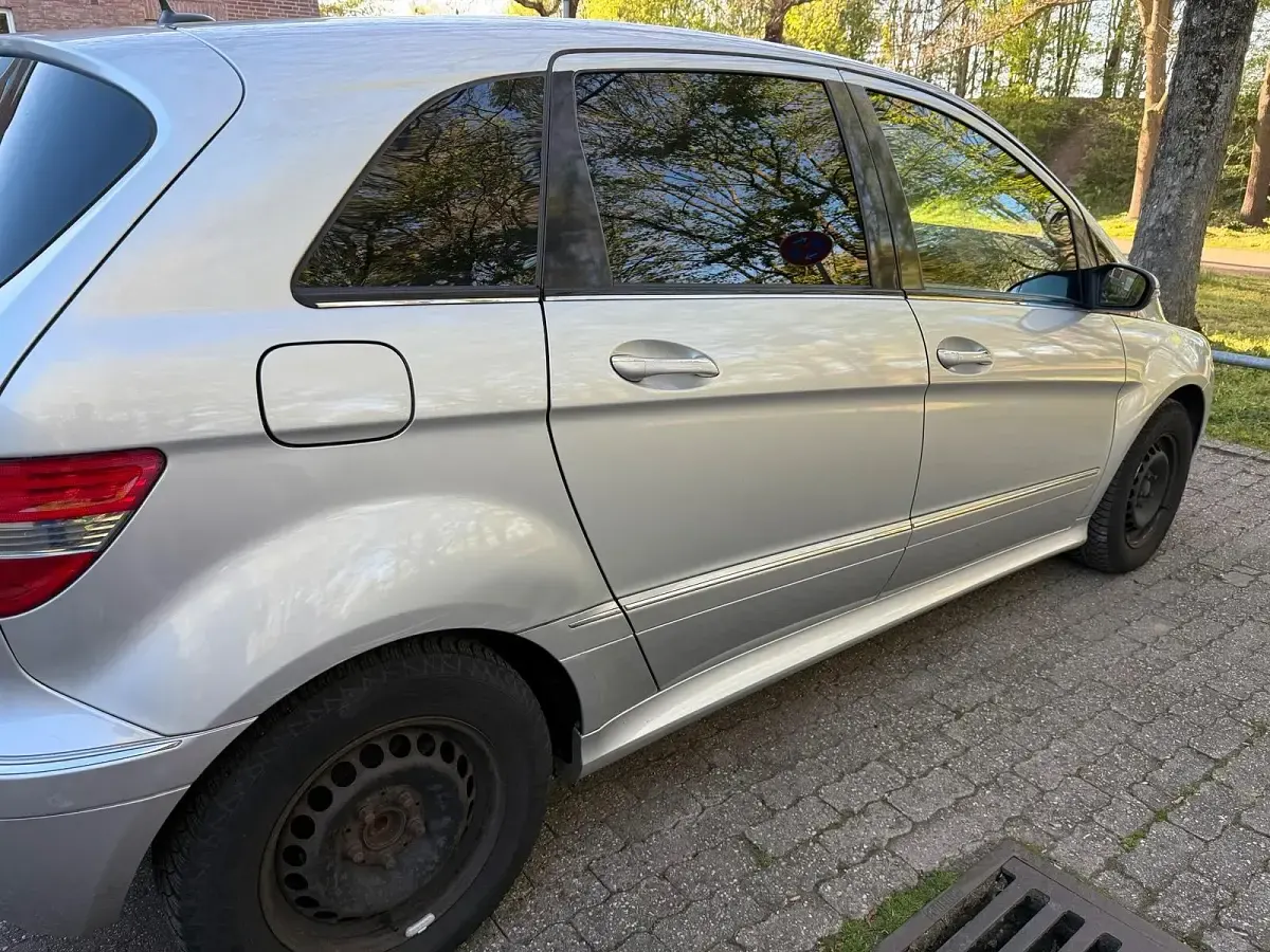 Gebraucht Mercedes B170 116 PS (85 kW) 2008 Silber Van / Kleinbus