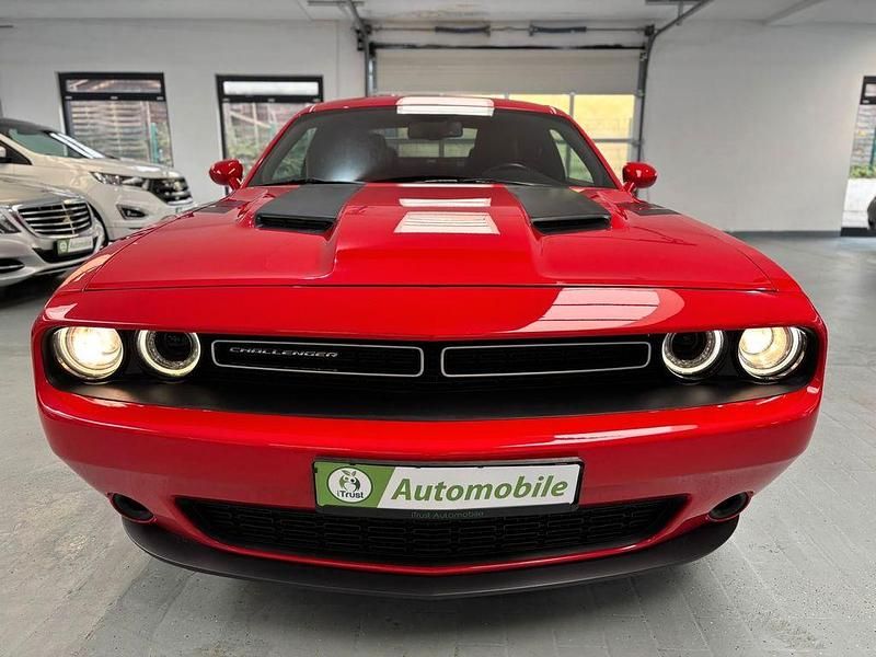 Gebraucht Dodge Challenger SXT 309 PS (227 kW) 2019 Rot Coupé
