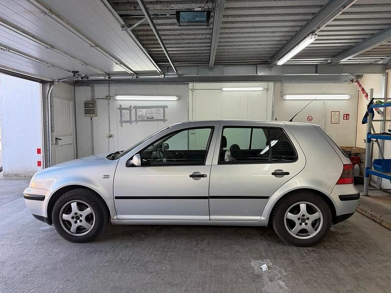 Gebraucht VW Golf III 103 PS (75 kW) 1998 Silber Limousine