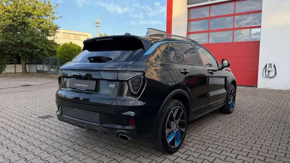 Gebraucht Lynk & Co 01 261 PS (191 kW) 2022 Schwarz SUV