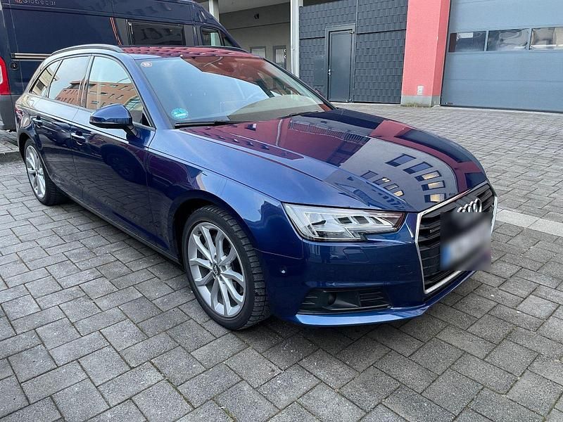 Gebraucht Audi A4 Sport 190 PS (139 kW) 2017 Blau Kombi