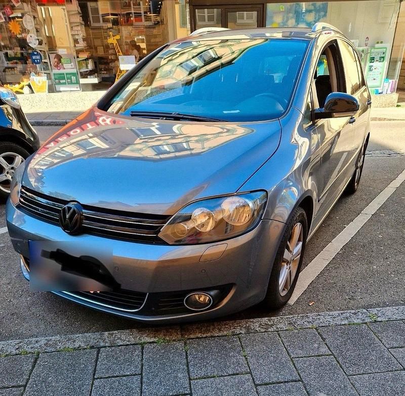 Grau Gebraucht 2011 VW Golf Plus Van / Kleinbus | 5.800 € (Guter Preis) - Bild 1/4