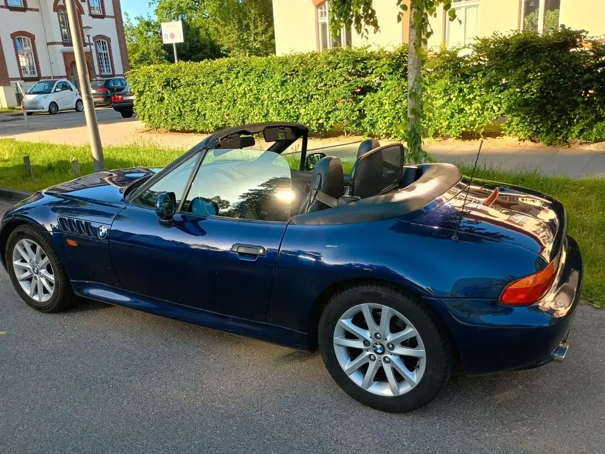Gebraucht BMW Z3 116 PS (85 kW) 1996 Blau Cabrio