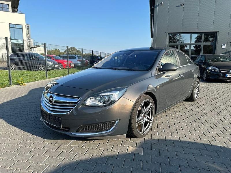 Grau Gebraucht 2014 Opel Insignia Business Edition Limousine | 8.490 € (Etwas zu teuer) - Bild 1/4