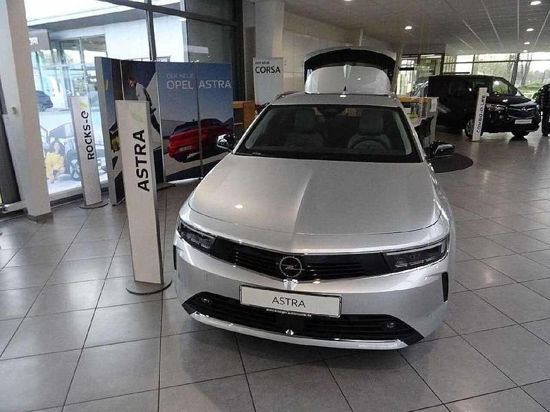 Gebraucht Opel Astra Elegance 131 PS (96 kW) 2022 Aluminium silb/kristall silb (metallic) Kombi
