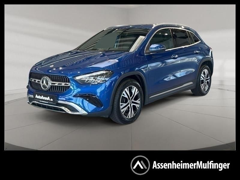 Blau Gebraucht 2024 Mercedes GLA220 Progressive SUV | 40.819 € (Superpreis) - Bild 1/4