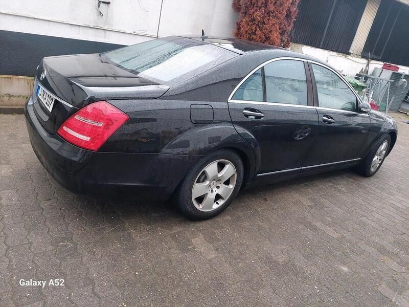 Schwarz Gebraucht 2005 Mercedes S500 Limousine | 7.000 € - Bild 1/4