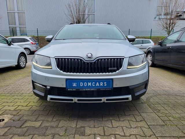 Gebraucht Skoda Octavia Scout 4x4 184 PS (135 kW) 2016 Silber Kombi