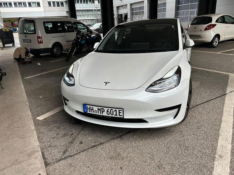 Gebraucht Tesla Model 3 RWD 208 kW (283 PS) 2023 Weiß Limousine