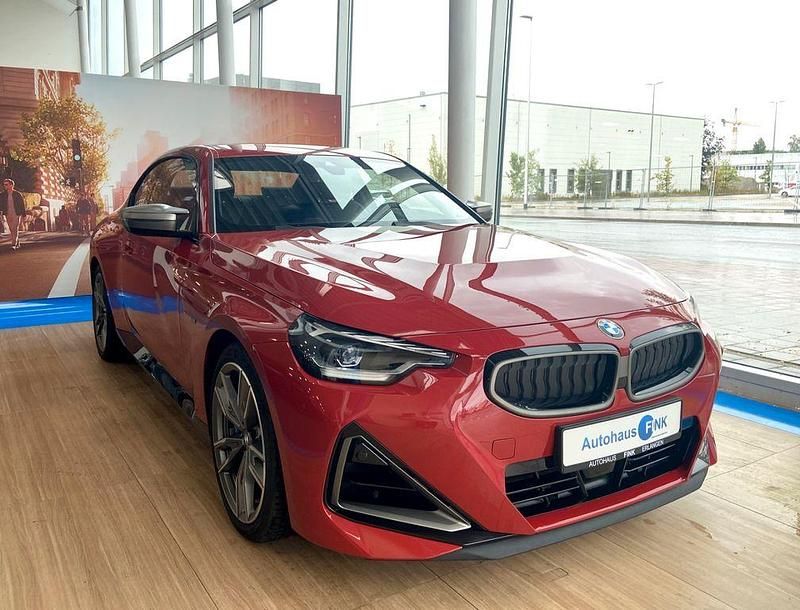 Rot Gebraucht 2022 BMW M240 M Sport Coupé | 44.700 € (Guter Preis) - Bild 1/4