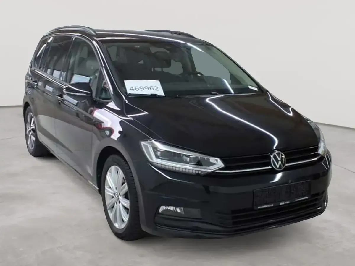 Gebraucht VW Touran Highline 150 PS (110 kW) 2024 Van / Kleinbus